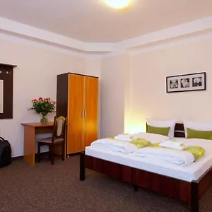 Lebensquelle Am Checkpoint Charlie Hotel Berlin